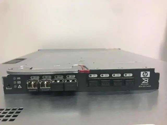 Main image of HP B Series 8/24c Brocade SAN Switch for BladeSystem C-Class AJ821A 489865-001