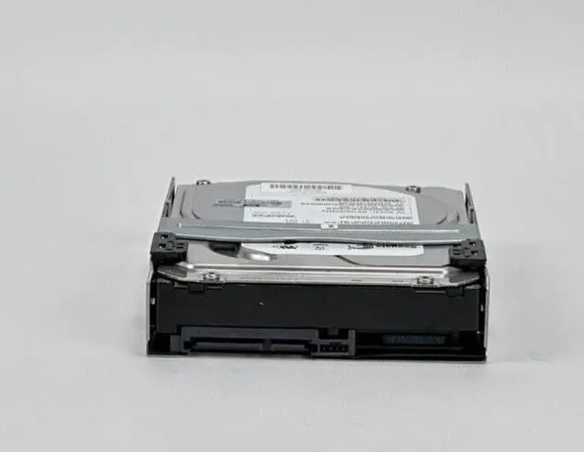 Alt view image 3 of 5 - HP 1TB 7.2K SATA 3Gbps Midline LFF 3.5" Hard Drive 637742-001 QR Tray 3G