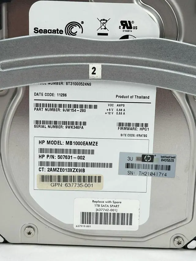 Alt view image 5 of 5 - HP 1TB 7.2K SATA 3Gbps Midline LFF 3.5" Hard Drive 637742-001 QR Tray 3G