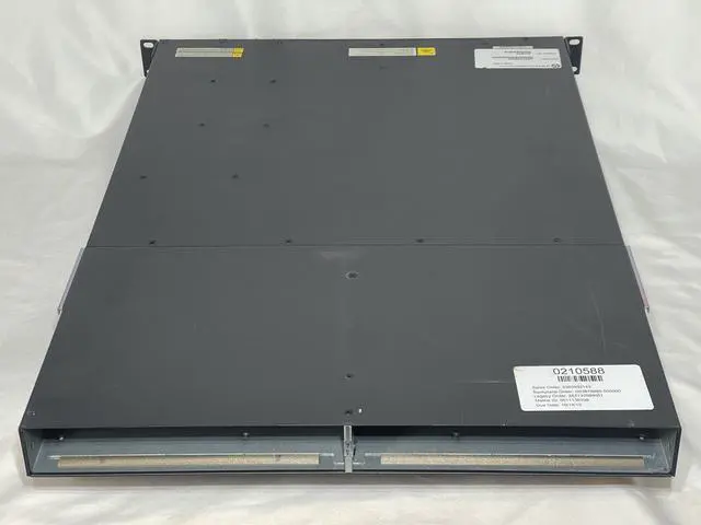 Alt view image 2 of 7 - HPE FlexFabric 5930 2QSFP+ 2-slot L3 Switch 1x PSU 2x Back to Front Fan Kit