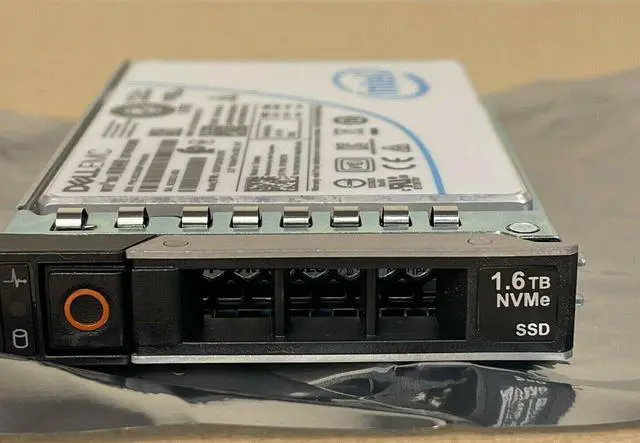 Main image of Dell Intel DC P4610 1.6TB 2.5 Mixed Use PCI-e 3.1 x4 NVMe SSD 12.25 PBW U2 15mm
