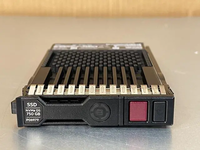 Main image of HPE Intel Optane 750GB U.2 NVMe x4 Write Intensive SFF SSD 30 DWPD Gen3 WI SCN