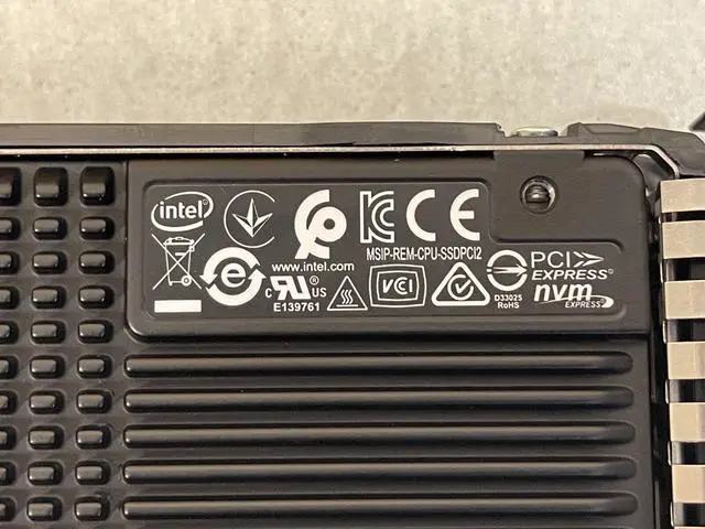 Alt view image 6 of 7 - HPE Intel Optane 750GB U.2 NVMe x4 Write Intensive SFF SSD 30 DWPD Gen3 WI SCN