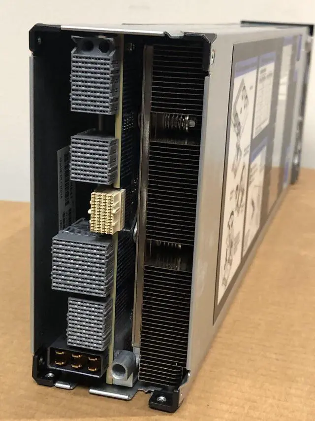 Alt view image 4 of 7 - Lenovo x3850 x3950 X6 6241 Compute Book 00D0402 Xeon E7-8870 V4 128GB DDR4 RAM