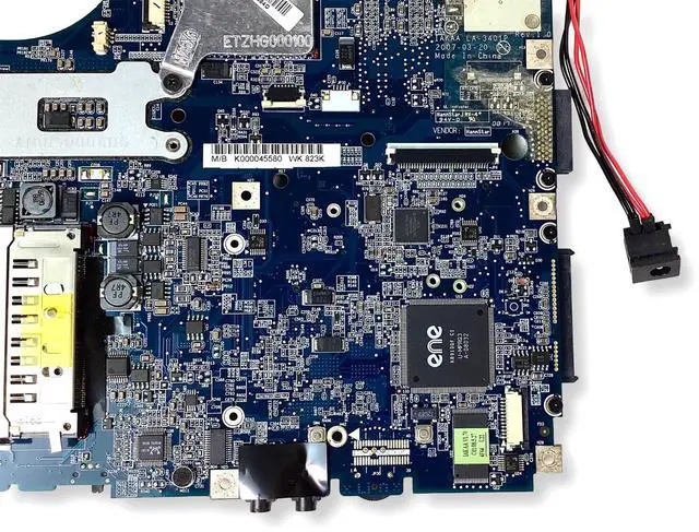 Alt view image 5 of 7 - OEM Toshiba Satellite A130 A135 Series DDR1 SDRAM Intel Motherboard K000045580