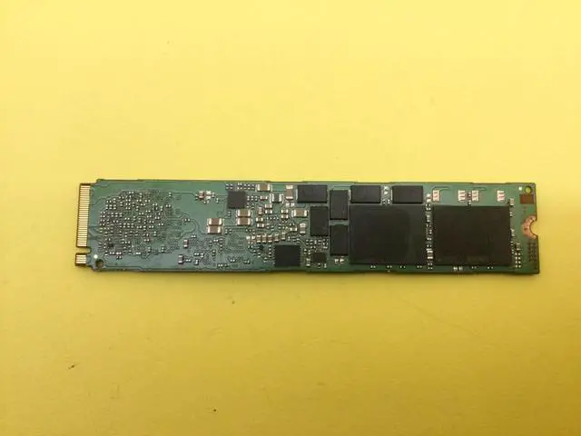Alt view image 3 of 5 - MZ1LB1T9HALS Samsung PM983 1.92TB NVMe PCIe M.2 22110 SSD MZ-1LB1T90
