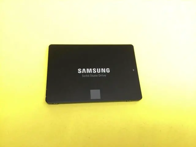 Alt view image 3 of 5 - Samsung 860 EVO 2TB 2.5" SATA III 3D NAND SSD MZ-76E2T0