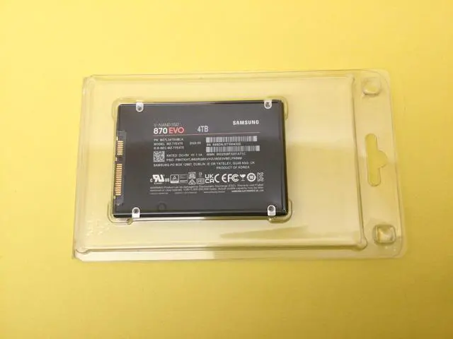 Alt view image 3 of 4 - Samsung 870 EVO Series 4TB SATA 6Gbps 2.5 Inch Internal SSD MZ-77E4T0