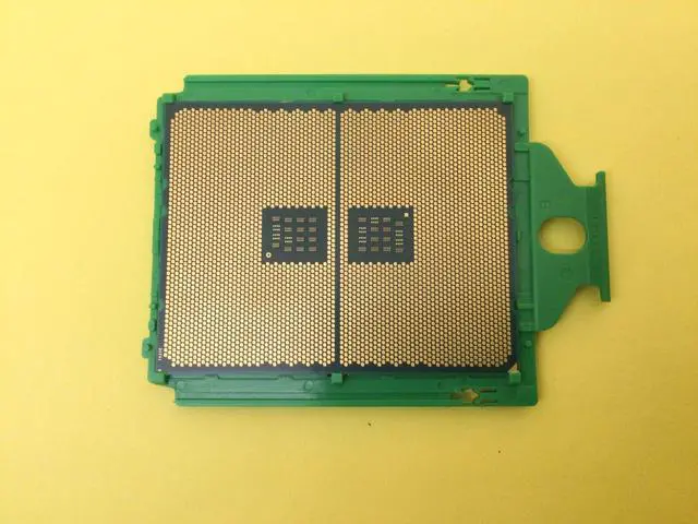 Alt view image 2 of 3 - AMD EPYC 7452 32-Core 2.35GHz SP3 128MB 155W CPU 100-000000057 **UNLOCKED