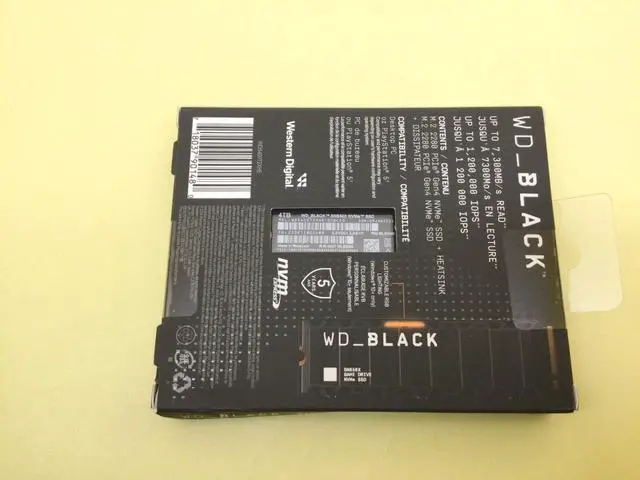 Alt view image 2 of 3 - WD BLACK SN850X 4TB PCIe4.0 NVMe Internal Gaming SSD w/heatsink WDS400T2XHE