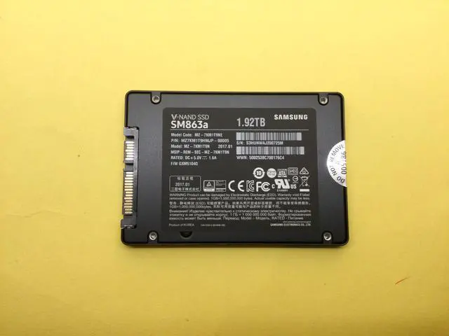 Alt view image 2 of 2 - MZ-7KM1T9N Samsung SM863a 2.5'' 1.92TB 6Gbps SATA SSD MZ7KM1T9HMJP