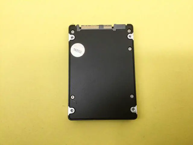 Alt view image 2 of 4 - (NOT FOR HOME PC!) EMC Samsung PM1633a Series 7.68TB 12Gb/s SAS 2.5" SSD MZ-ILS7T60