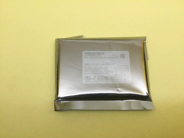 Alt view image 4 of 4 - MZ-QLB1T90 Samsung PM983 Series 1.92TB NVMe PCIe Gen3 2.5" U.2 SSD