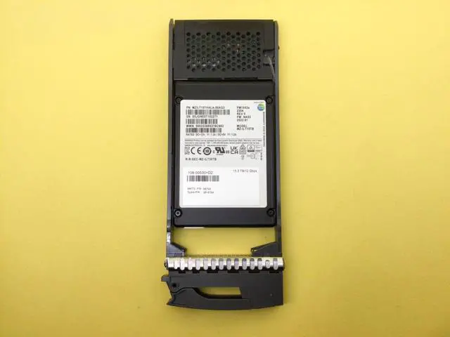 Alt view image 3 of 6 - (NOT FOR HOME PC!) X670A NetApp 15.3TB SAS 12Gbps 2.5" SSD 108-00530 MZ-ILT15T0 MZ-ILT15TB