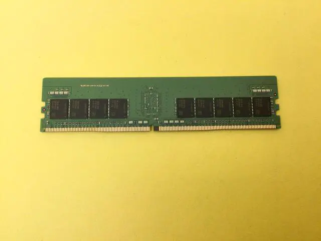 Alt view image 3 of 4 - SAMSUNG 32GB (1X32GB) 2RX8 PC4-3200AA DDR4 SERVER MEMORY M393A4G43BB4-CWE