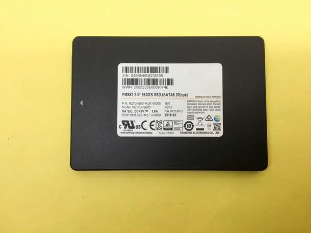 Main image of MZ-7LH9600 Samsung PM883 960GB SATA 6Gbps 2.5" Internal SSD MZ7LH960HAJR
