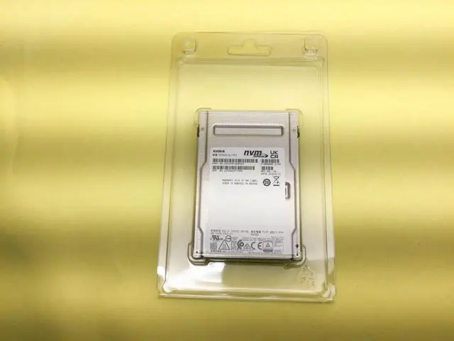 Alt view image 3 of 4 - KIOXIA CD6-R 15.36TB NVMe PCIe4.0 2.5" U.3 Internal SSD KCD6XLUL15T3