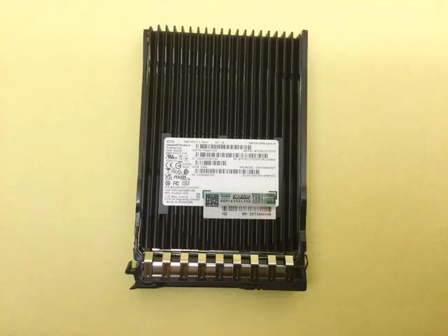 Alt view image 2 of 7 - P64848-B21 HPE 7.68TB NVME GEN4 READ INTENSIVE SFF BC U.3 SSD P65197-001