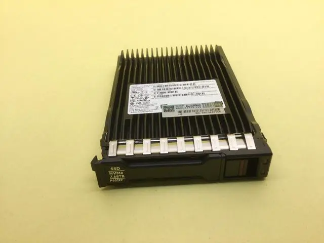 Alt view image 3 of 7 - P64848-B21 HPE 7.68TB NVME GEN4 READ INTENSIVE SFF BC U.3 SSD P65197-001