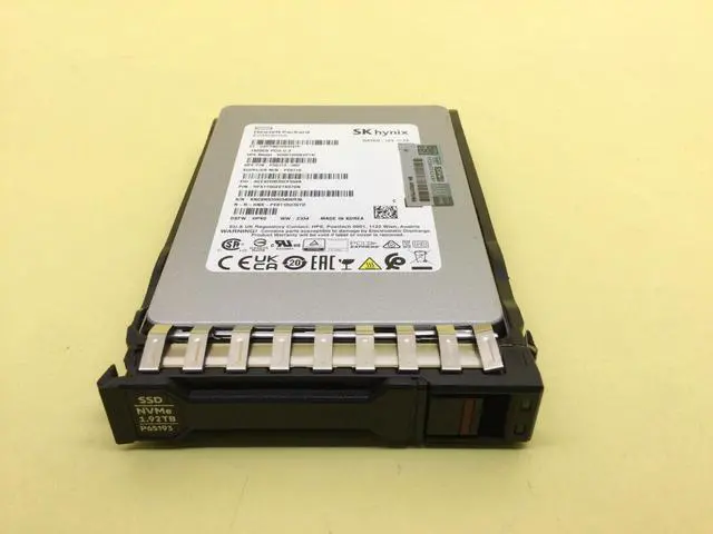 Alt view image 2 of 4 - P64844-B21 HPE 1.92TB NVME GEN4 RI SFF BC U.3 STATIC V2 SSD P65193-001