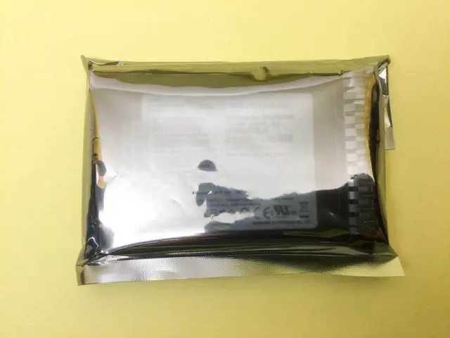 Main image of 816899-B21 HPE 480GB SATA 6G READ INTENSIVE SFF SC SSD 817075-001