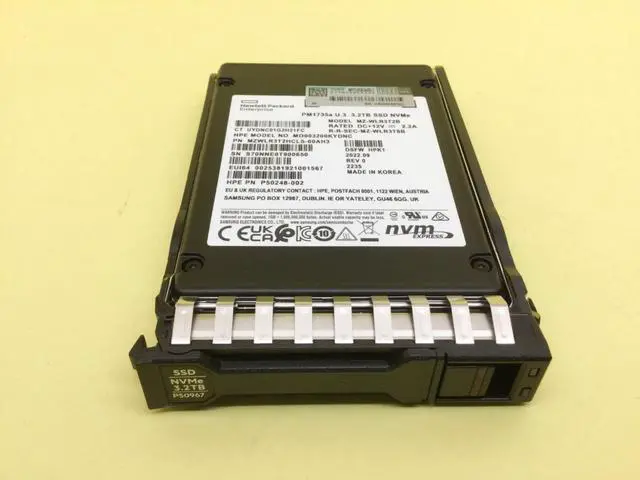 Alt view image 2 of 4 - P50230-B21 HPE 3.2TB NVMe GEN4 MIXED USE SFF BC U.3 PM1735a SSD P50967-001