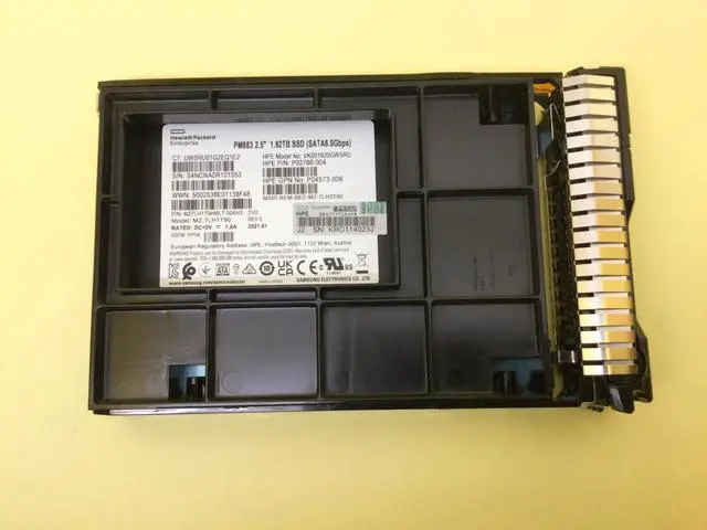 Main image of P18737-B21 HPE 1.92TB SATA 6G READ INTENSIVE LFF SCC DS SSD P09848-001
