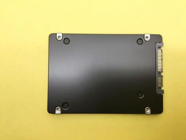 Alt view image 2 of 2 - Samsung PM893 1.92TB SATA 6Gb/s 2.5'' Enterprise SSD MZ-7L31T90