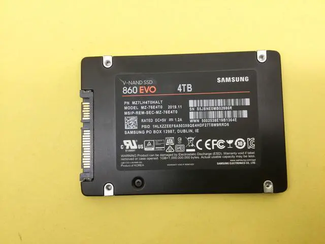 Alt view image 3 of 6 - SAMSUNG 860 EVO 4TB 2.5" SATA III Internal SSD MZ-76E4T0