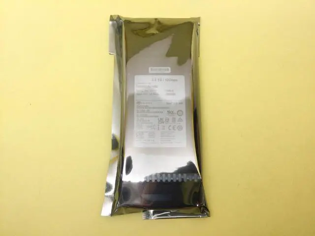 Alt view image 4 of 4 - (NOT FOR HOME PC!) X357A Netapp 3.84TB SAS 12Gbps 2.5'' SSD Seagate XS3840SE70084 108-00572+B2