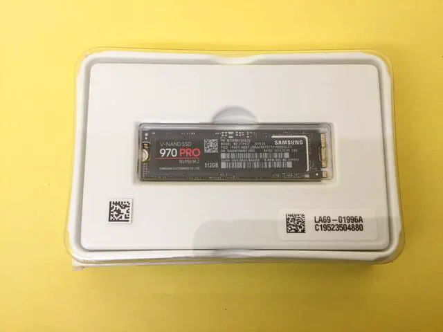 Alt view image 3 of 4 - Samsung 970 PRO 512GB M.2 2280 PCI Express NVMe V-NAND SSD MZ-V7P512E