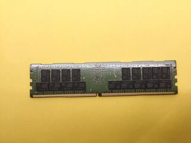Alt view image 2 of 3 - Samsung 32GB 2Rx4 PC4-3200AA RDIMM Server Memory M393A4K40DB3-CWE