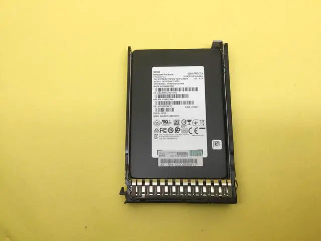 Main image of P19941-B21 HPE 1.92TB SATA 6G READ INTENSIVE SFF SC SSD P21083-001