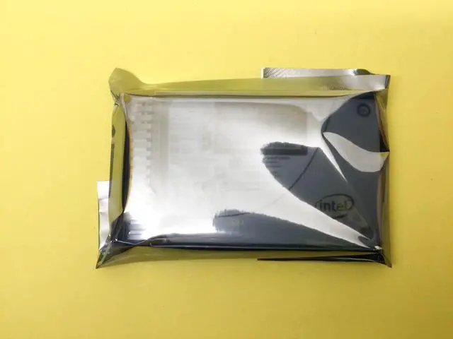 Alt view image 3 of 3 - 02JG582 Lenovo ThinkSystem 480GB SATA 6Gb/s Mixed Use 2.5'' SSD 4XB7A17125