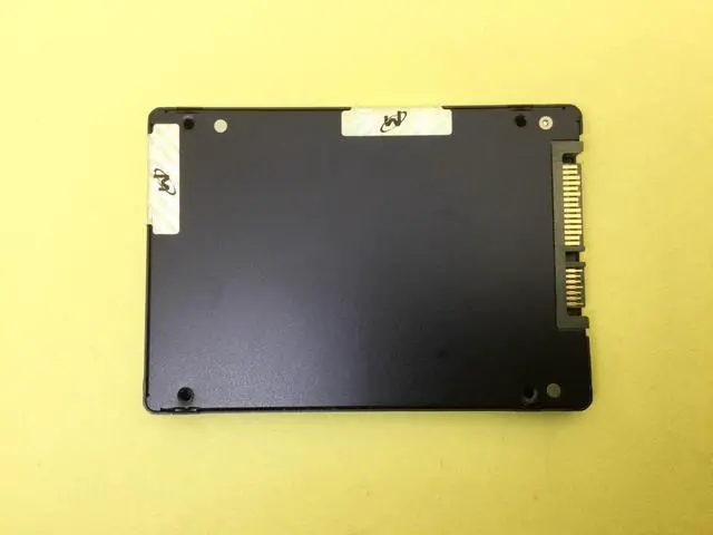 Alt view image 3 of 3 - MICRON 5200 ECO 960GB SATA 6Gbps 2.5" internal SSD MTFDDAK960TDC