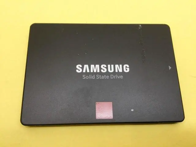 Alt view image 2 of 3 - Samsung 860 Pro Series 256GB 2.5 inch SATA3 SSD MZ-76P256