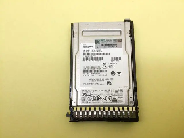 Main image of (NOT FOR HOME PC!) P49034-B21 HPE 3.84TB SAS 12G READ INTENSIVE SFF SC MULTI VENDOR SSD P49736-001