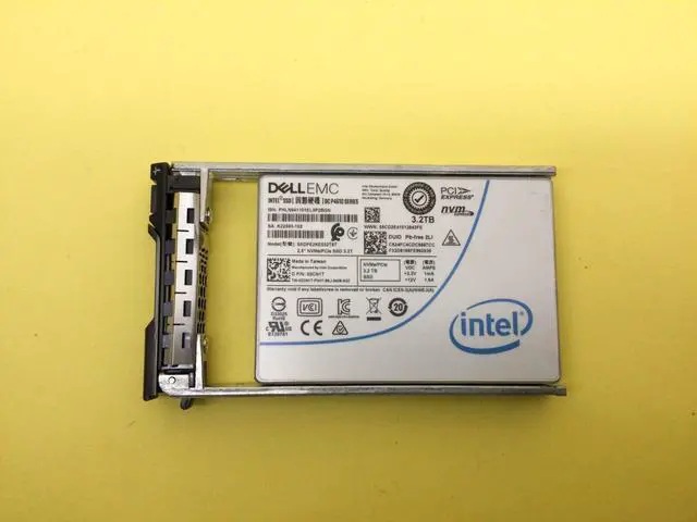 Main image of 2CN1T Dell EMC Intel DC P4610 3.2TB PCIe NVMe U.2 2.5" MU SSD SSDPE2KE032T8T