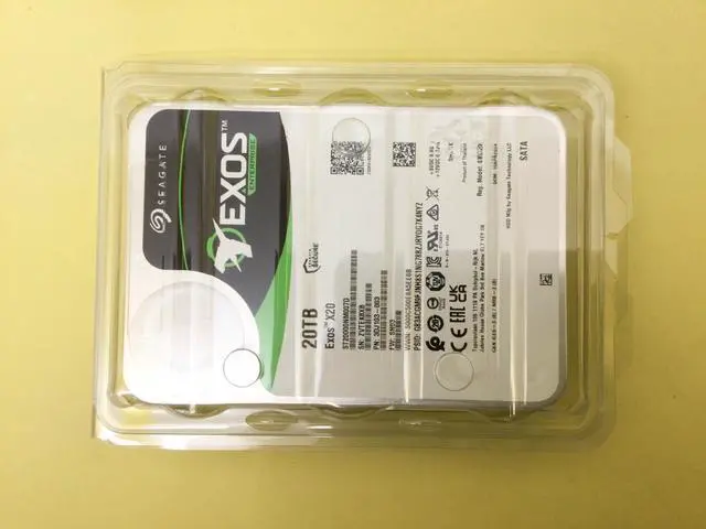 Main image of Seagate Exos X20 20TB 7.2K SATA 6Gb/s 3.5in 256MB Internal HDD ST20000NM007D