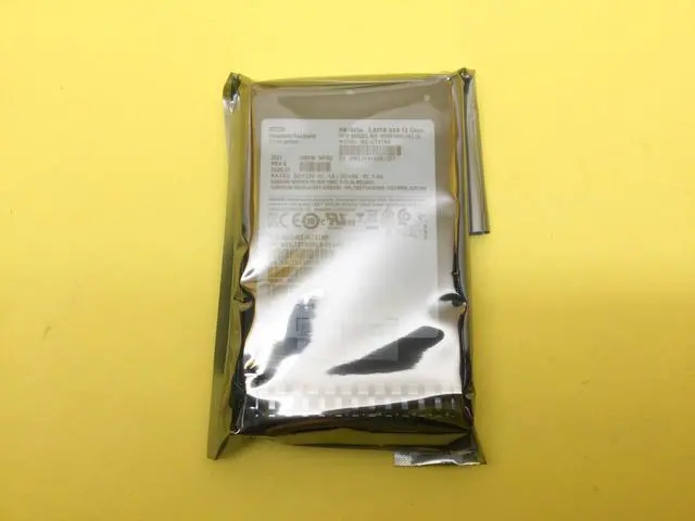 Alt view image 3 of 3 - (NOT FOR HOME PC!) P19907-B21 HPE 3.84TB SAS 12G READ INTENSIVE SFF SC PM1643A SSD P20835-001