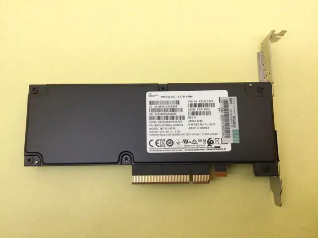Alt view image 2 of 3 - P26938-B21 HPE 6.4TB NVME GEN4 X8 MIXED USE AIC HHHL PM1735 SSD P28071-001