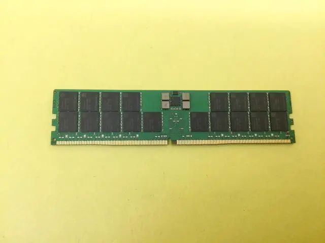 Alt view image 2 of 3 - SK HYNIX 64G (1X64GB) 2RX4 PC5-5600B DDR5 RDIMM SERVER MEMORY HMCG94AGBQA181N