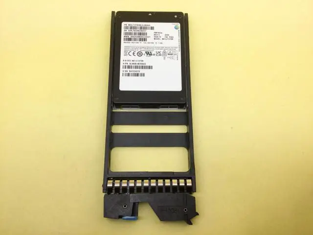 Main image of (NOT FOR HOME PC!) Samsung PM1643a Series 3.84TB SAS 12Gb/s 2.5" SSD MZ-ILT3T8B M5B-M3R8SS