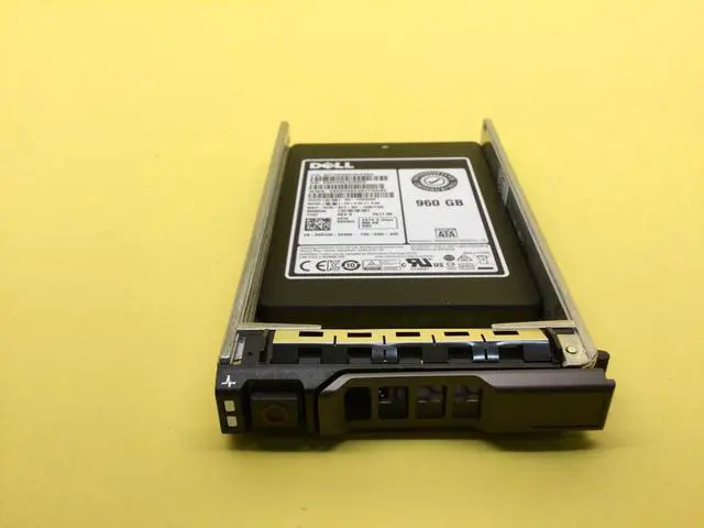 Alt view image 2 of 3 - DD4G0 Dell 960GB 6Gbps SATA Mix Use 2.5'' SM863a SSD MZ-7KM960B 0DD4G0