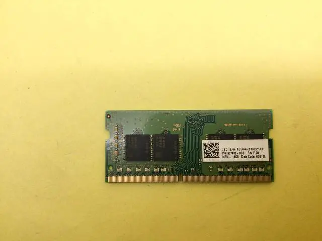 Alt view image 2 of 2 - Samsung 16GB 1RX8 PC4-3200AA SODIMM Laptop Memory M471A2G43AB2-CWE