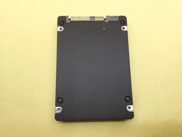 Alt view image 2 of 4 - (NOT FOR HOME PC!) Samsung PM1643a Series 3.84TB SAS 12Gb/s 2.5" SSD MZ-ILT3T8B M5B-M3R8SS