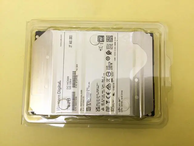 Main image of (NOT FOR HOME PC!) WD Ultrastar DC HC520 12TB 7.2K SAS 12Gbps 512e 256MB HDD HUH721212AL5200
