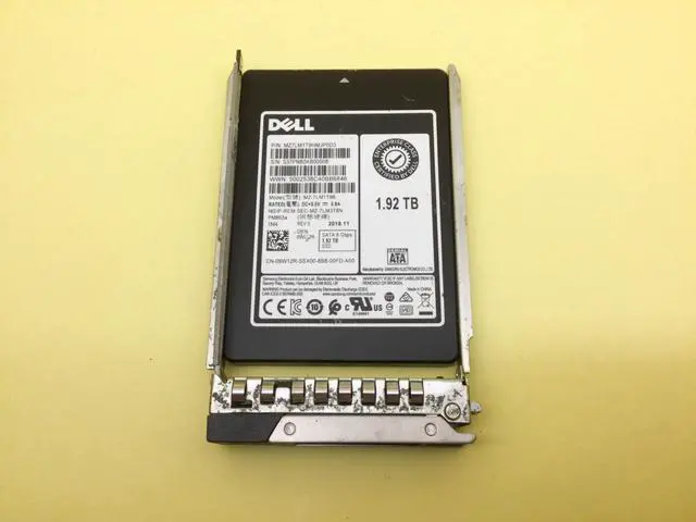 Main image of 9W12R Dell 1.92TB SATA 6Gb/s Read Intensive 2.5'' SSD MZ-7LM1T9B 09W12R w/Gen14