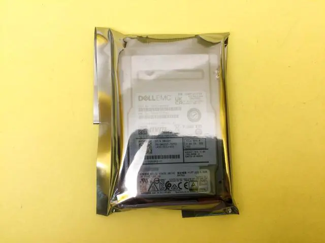 Main image of M2CDF Dell 7.68TB PCIe Gen4 NVMe Read Intensive U.3 SED 2.5" SSD 0M2CDF