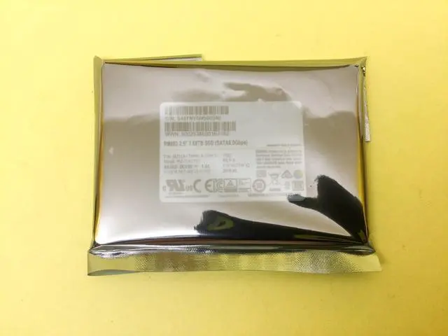 Alt view image 2 of 2 - MZ-7LH7T60 Samsung PM883 7.68TB SATA 6Gbps 2.5in Internal SSD MZ7LH7T6HMLA-000K3